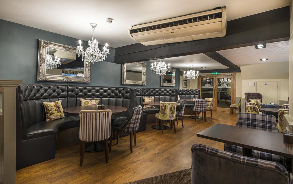 The Golden Lion Hotel, St Ives, Cambridgeshire 外观 照片