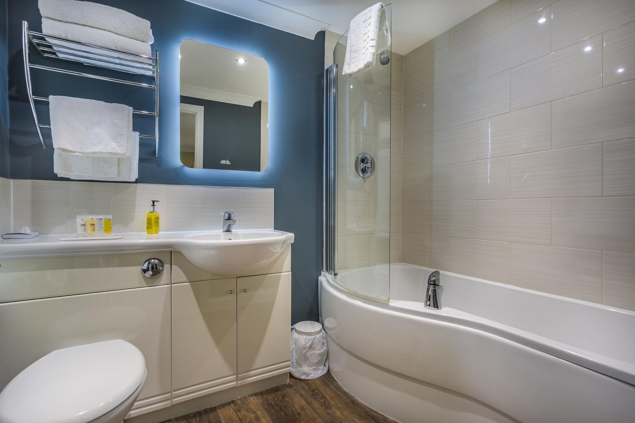 The Golden Lion Hotel, St Ives, Cambridgeshire 外观 照片