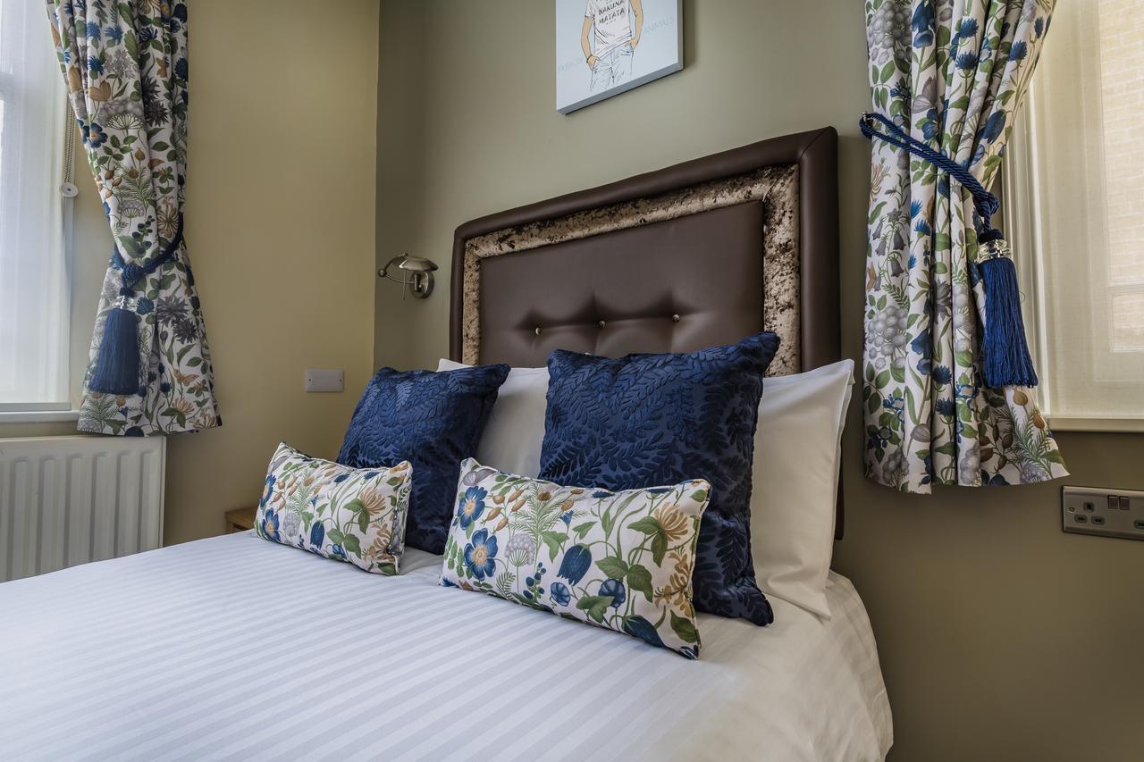 The Golden Lion Hotel, St Ives, Cambridgeshire 外观 照片