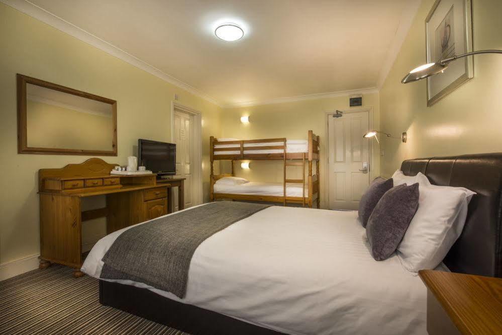 The Golden Lion Hotel, St Ives, Cambridgeshire 外观 照片